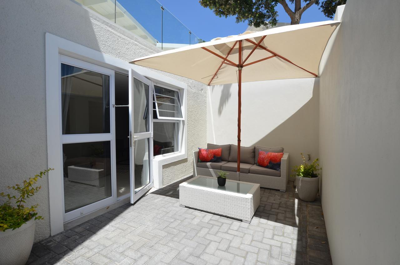 Villa Watsonia Bloubergstrand Luaran gambar